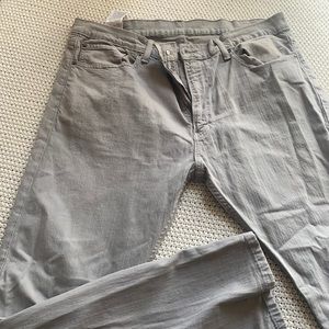 Levi’s pants